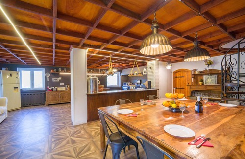 Belmonte Mezzagno House | Gorgeous home in Belmonte Mezzagno