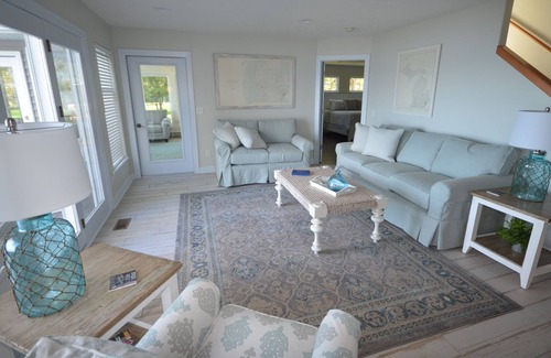 Northport House | Gorgeous home on sandy beach on West Grand Traverse Bay. Air conditioning.