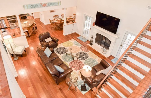 North Eastham House | Gorgeous home perfect for large groups! Walk to the beach! Pet friendly!
