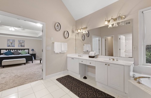 Milton House | Gorgeous Home plus full basement apartment close to Avalon/Downtown Alpharetta
