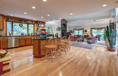 Housatonic House | Gorgeous Home, Nature Lover's Delight in the Heart of the Berkshires