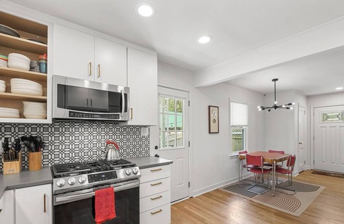 Marietta House | Gorgeous Home w/Amazing Outdoor Spaces | Close to Truist Park | Walking Distance to Marietta Square