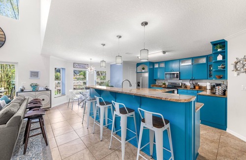 Vilano Beach House | Gorgeous home w/Pool+Spa, Huge backyard, Fire Pit, WALK to Beach, 10 min to DT