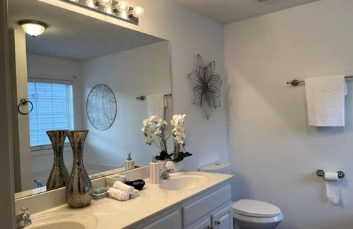 Snellville House | Gorgeous Home w/Pool & Game Roomn