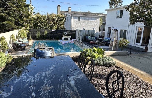 Tree Section House | Gorgeous Home with Saltwater Pool
