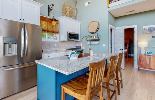 Ridgeline Vistas Cabin | Gorgeous home with views stretching to North Carolina & Tennessee
