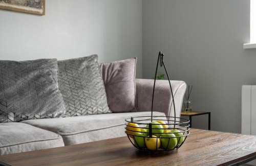 Great Yarmouth House | Gorgeous House with BBQ Patio