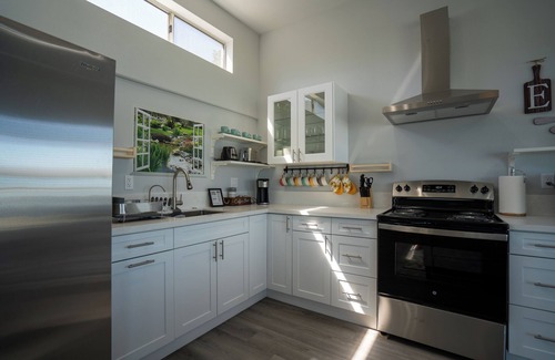 Lake Elsinore House | Gorgeous Lake Front Home w/Boat access Unit 2