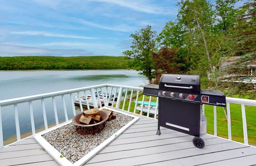 Hubbardton House | Gorgeous lakefront gem with private dock, deck, firepit, grill, fireplace & WiFi
