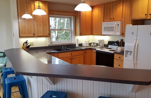 Arcadia House | Gorgeous Lakefront House, AC, Private Dock, Kayaks, Canoe, Paddleboards