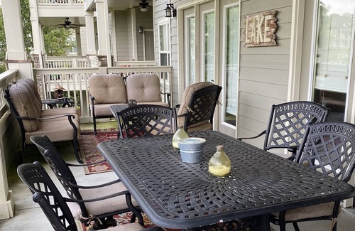 Talladega Condo | Gorgeous lakefront with 3 bedrooms