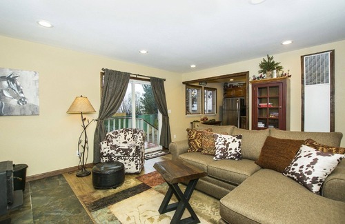 Big Bear Lake House | Gorgeous Lakeside hideout with views of the lake and mountains