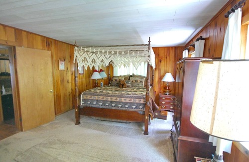 Glenville House | Gorgeous Lakeview with Private Dock on Lake Glenville (Pet Friendly)