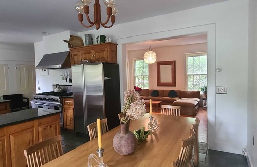 Spencertown House | Gorgeous large renovated historic home on 10 acres with pool