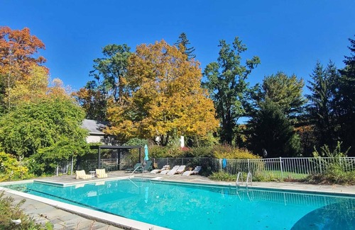 Spencertown House | Gorgeous large renovated historic home on 10 acres with pool