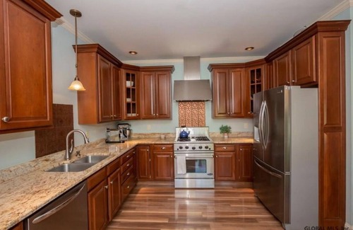 Ballston Spa House | Gorgeous, large Victorian in downtown Ballston Spa - 6 BRs, sleeps 11