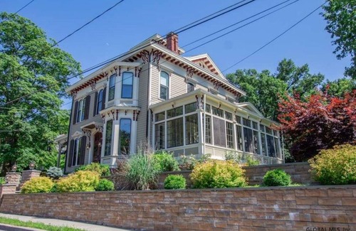 Ballston Spa House | Gorgeous, large Victorian in downtown Ballston Spa - 6 BRs, sleeps 11