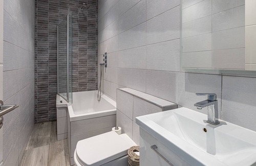 Palmers Green Apartment | Gorgeous light filled apartment