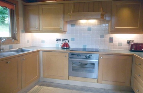 Marlow House | Gorgeous Log Cabin in the beautiful countryside - 1 hour from London