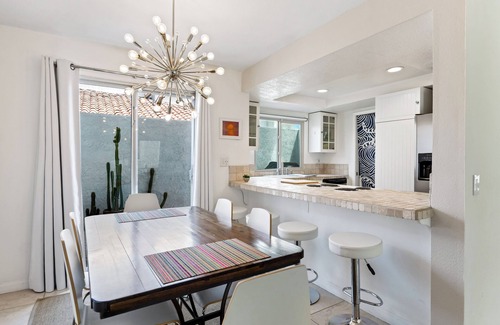 Baristo Condo | Gorgeous Long-Term Home in Downtown Palm Springs! Walk to Dining & Shopping