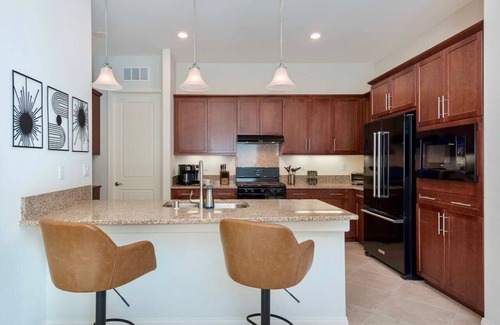 Indio House | GORGEOUS LUXURY RENTAL- new furnishings in 55+ Sun City Shadow Hills