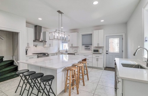 Leeds Point Villa | Gorgeous Mansion At the Beach