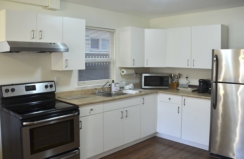 Maple Ridge Apartment | Gorgeous Maple Ridge Private suite w/ 2 bedrooms