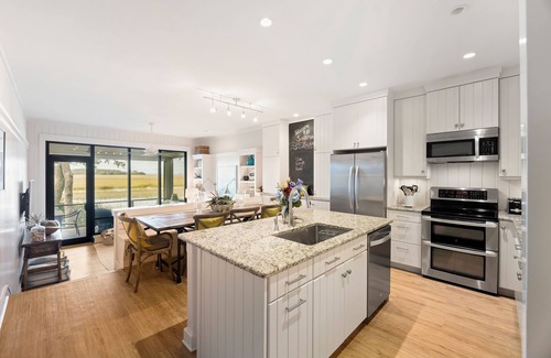 Seabrook Island Condo | GORGEOUS MARSH Views - Upscale 3BR, Pool & Pier Access