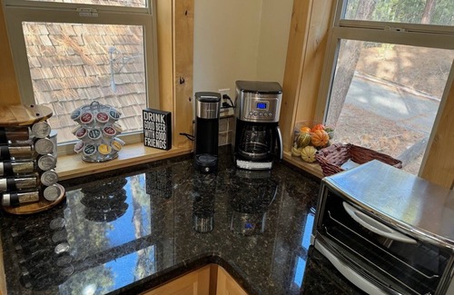 Black Bart Cabin | Gorgeous & Modern Cabin nr. Heavenly, Casinos and Outdoor Adventures