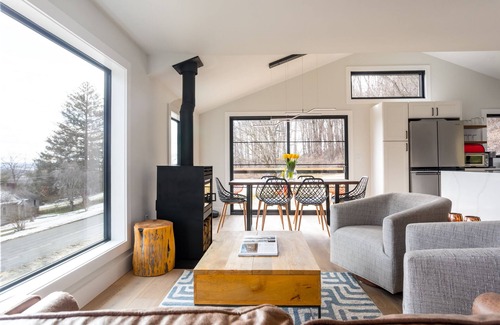 Millerton House | Gorgeous Modern Ranch in the Hudson Valley NY close to Rail Trail