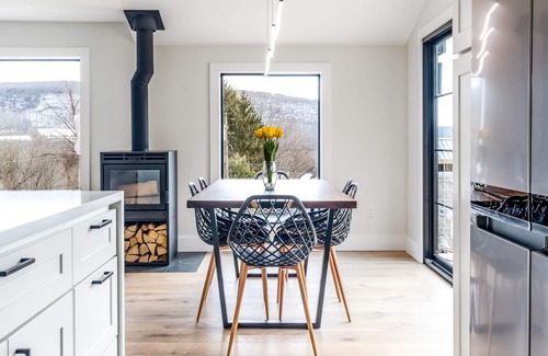 Millerton House | Gorgeous Modern Ranch in the Hudson Valley NY close to Rail Trail