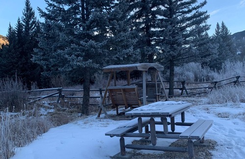 Lost Trails Retreat House | Gorgeous mountain home in prime location on The Gallatin River.
