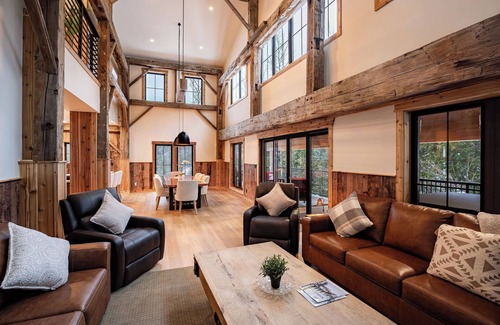 Revelstoke Cabin | Gorgeous Mountain Getaway Cabin