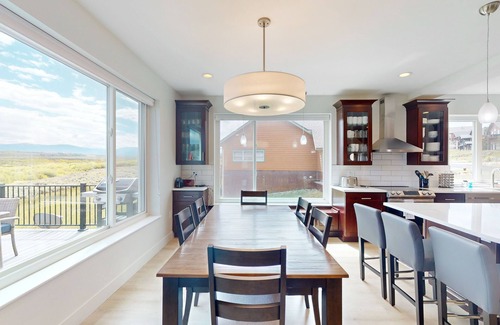 Tabernash House | Gorgeous mountain home with deck, pool table, fast WiFi & fireplace - near town