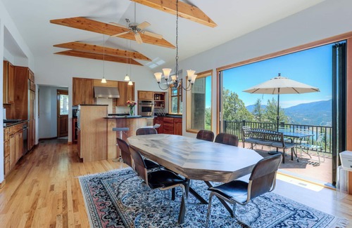 Boulder House | Gorgeous Mountain Home with Amazing Lake/Mountain Views