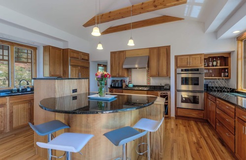 Boulder House | Gorgeous Mountain Home with Amazing Lake/Mountain Views