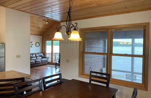 Brill Cabin | Gorgeous New 2BR Family Beach Retreat with Paddle Boat