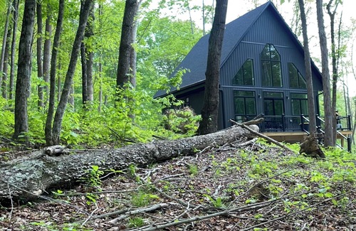 Burkesville House | Gorgeous new 3 bdr house right by entrance to Dale Hollow Lake State Resort Park