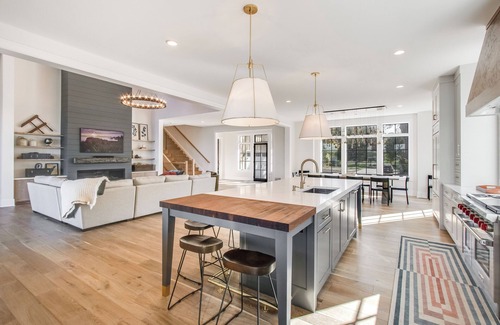 Twin Lakes House | Gorgeous, new construction, 7 bedroom house on Lake Elizabeth!