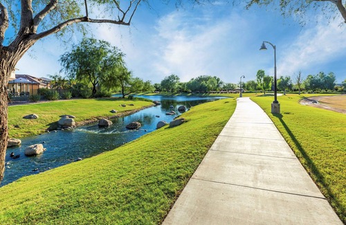 Layton Lakes House | Gorgeous New House Golf Putting Green 4 Bedrooms Lakes Trails Baseball Nearby