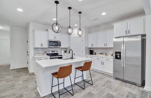 Harwood Lane House | Gorgeous New Townhome/Charlotte!