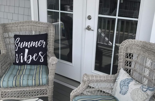 Monmouth Beach House | Gorgeous Newly Renovated in Monmouth Beach! π