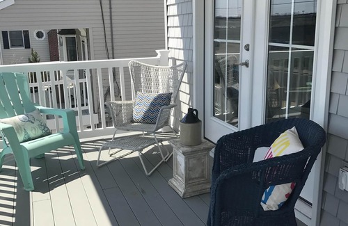 Monmouth Beach House | Gorgeous Newly Renovated in Monmouth Beach! π