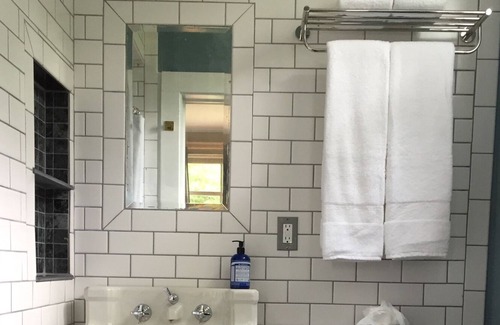 West Camp House | Gorgeous Newly Renovated Victorian