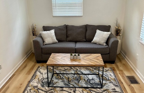 East Point Apartment | Gorgeous Newly Renovated Apartment! Atlanta