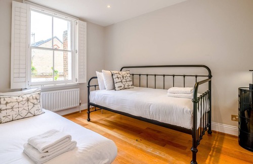 North Kensington House | Gorgeous North Kensington House