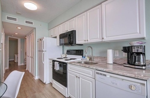 Myrtle Beach Condo | Gorgeous Ocean Front 1 Bdr Condo in HSS 4th FL