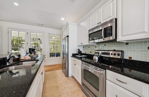 Melrose on the Beach Cottage | Gorgeous Ocean View Cottage.