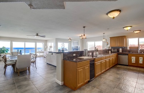 Imperial Beach Condo | Gorgeous Oceanfront 3bd/3bth in the Heart of Imperial Beach! Two Huge Balconies!
