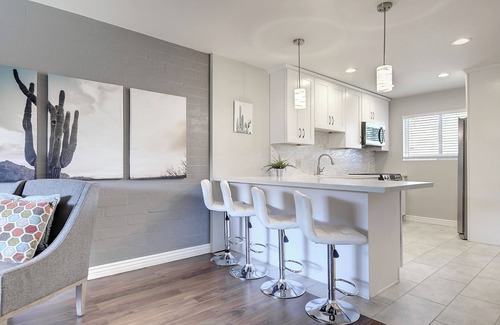 Fashion Square House | Gorgeous Old Town Scottsdale Townhouse by Fashion Square